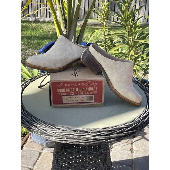 NEW With Box! American Rag Mule Slide. Segovia, Milk, Woman's Size 9 . - Picture 2 of 8